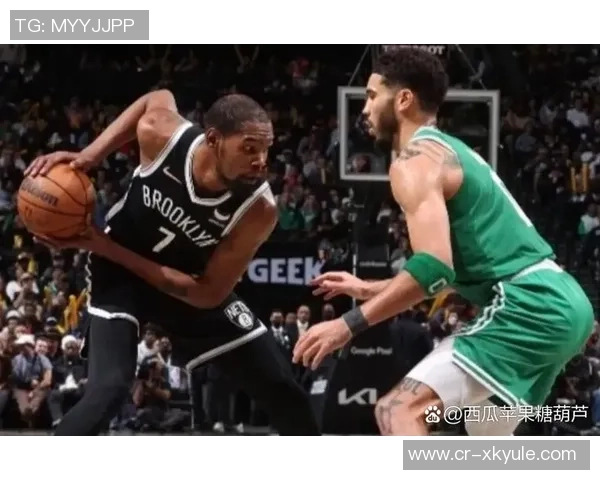 克莱替补表现回暖七投四中三分命中率高达五成贡献11分4板3助但出现关键失误