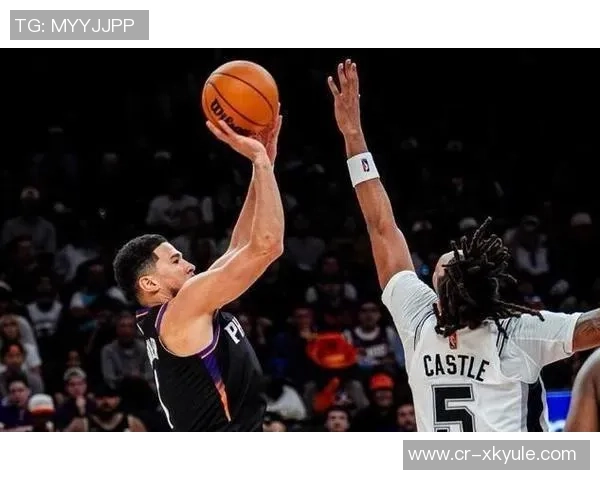 布克承认犯规认为詹姆斯未必能投中关键球