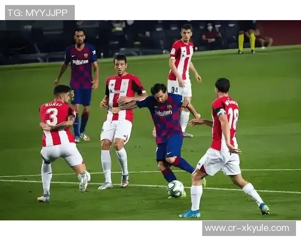 斯波指出双方球员对场地状况不满工作人员确认场地条件明显不合格