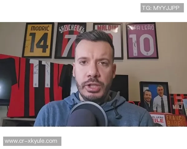 米兰老板卡迪纳莱亲临球队探访与球员阿莱格里亲切互动 米兰老板卡迪纳莱亲临球队探访与球员阿莱格里亲切互动